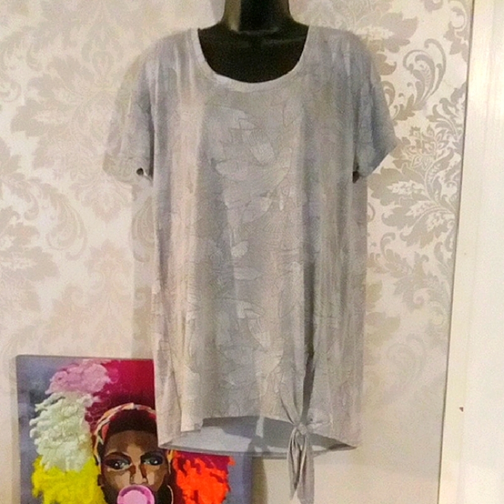 Xersion Gray Patterned Short Sleeve Tee with Side Tie